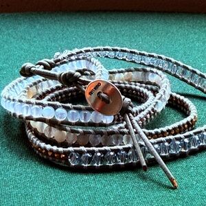 Chan Luu 5 Wrap Bracelet | Sterling Silver 925 Button | Grey Leather Crystal